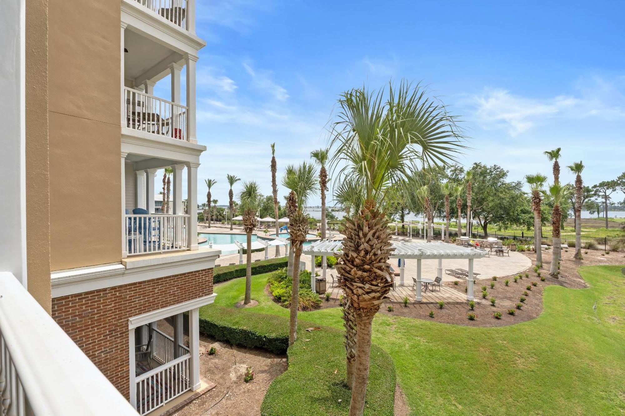 Reflections By Panhandle Getaways